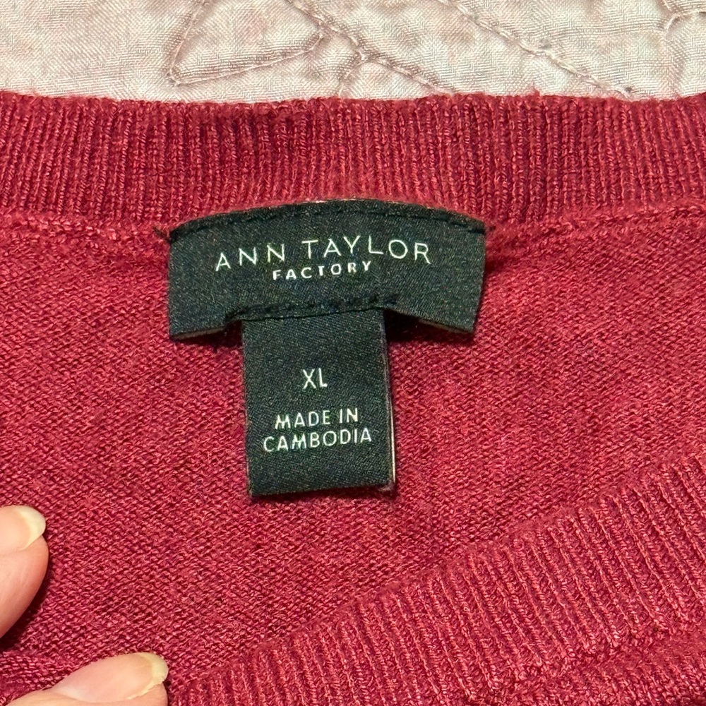 Ann Taylor Factory Deep Red Short Sleeve Sweater - Picture 9 of 11